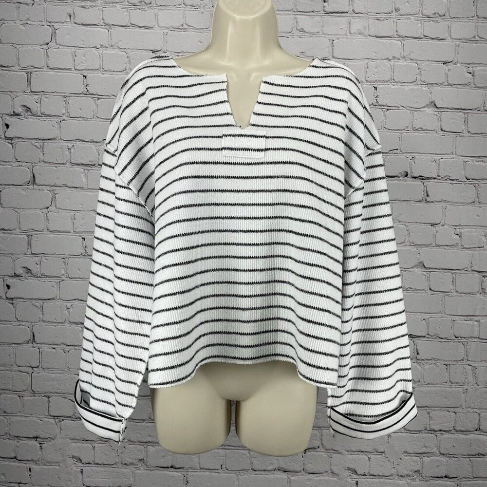 Urban Outfitters White Striped Oversized Boxy Long Sleeve Sweater Size Small S